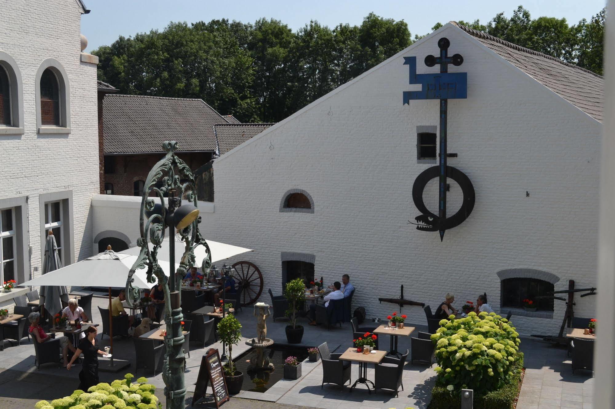 Hotel Kasteel Doenrade Zewnętrze zdjęcie